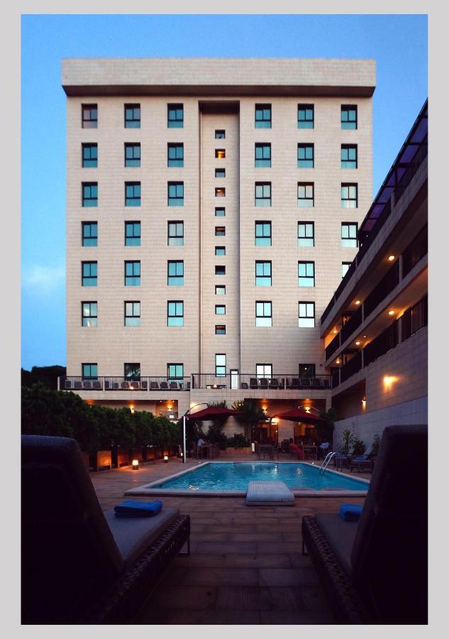 Star Land Hotel Bonapriso Douala Bagian luar foto